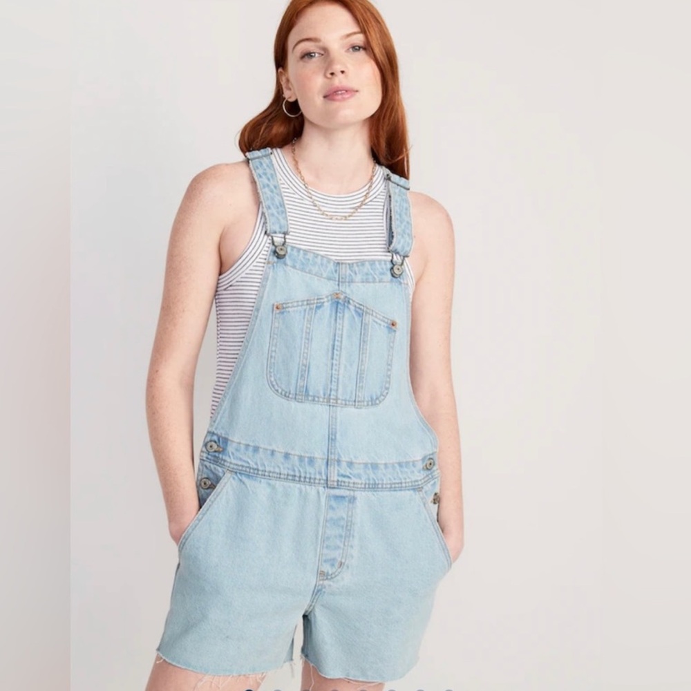 Old Navy Slouchy Denim Short Overalls Small